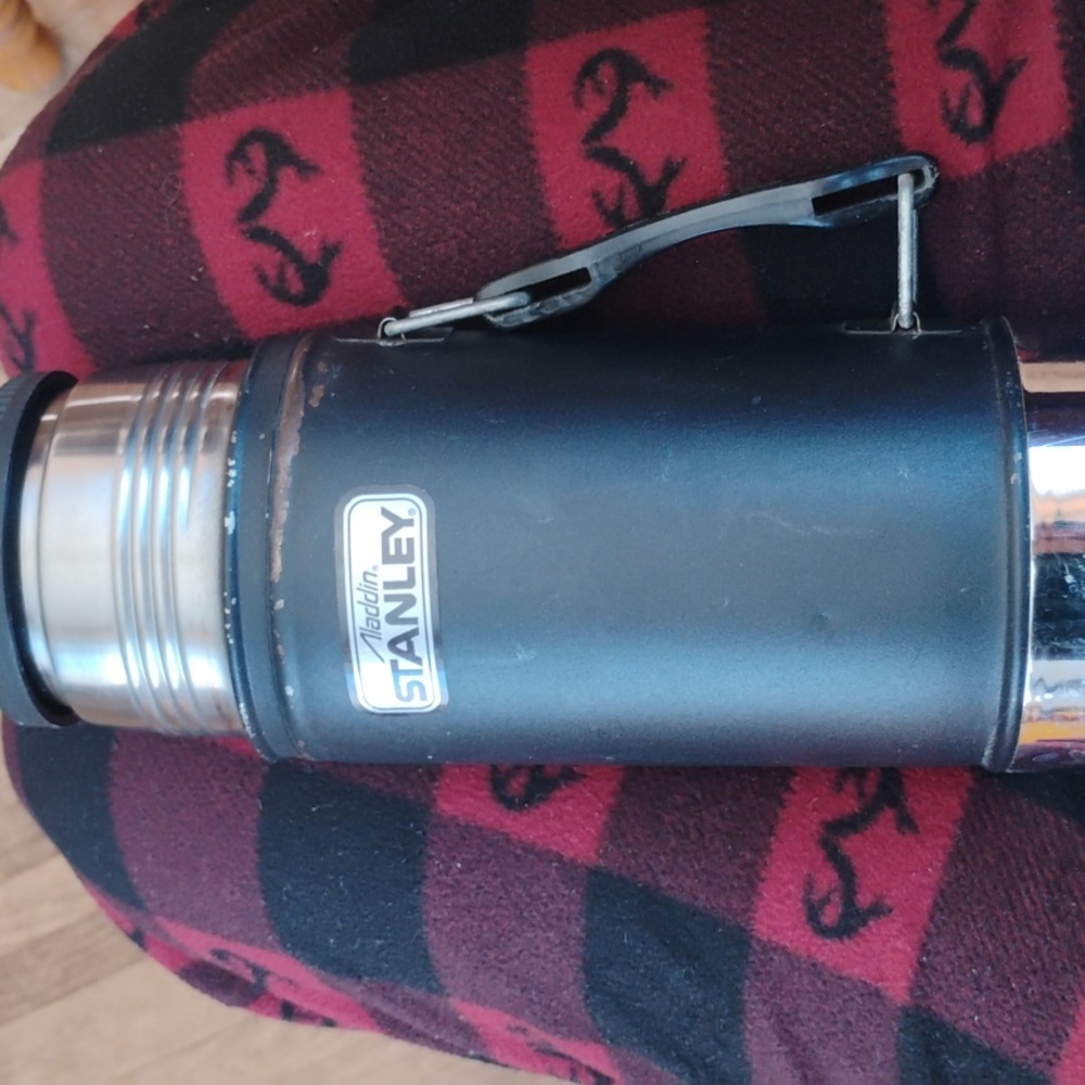 ☕  VINTAGE Aladdin Stanley Wide Mouth 24 Oz THERMOS Model A-1350B